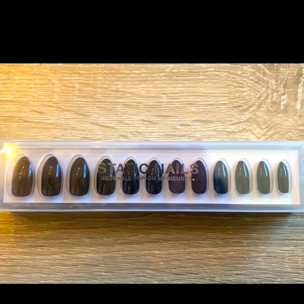 NIB Static nails in Conjure